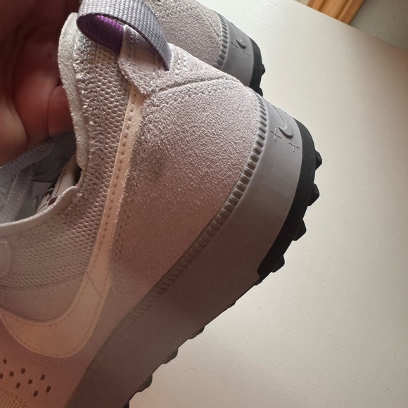 Nike Light Gray Athletic Shoes City Shoes main image 6